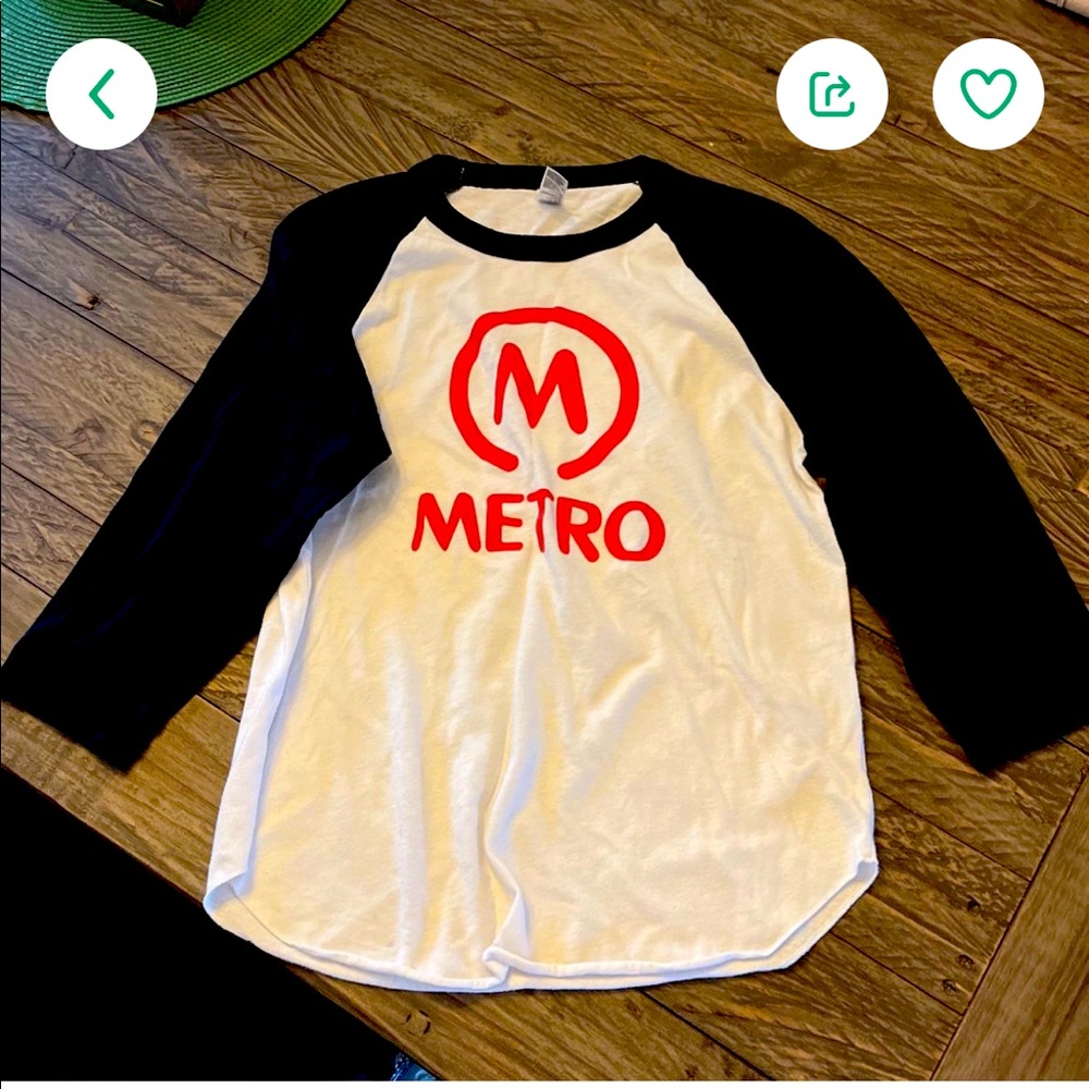 Chicago Metro music venue youth small three-quarter length sleeve t-shirt
